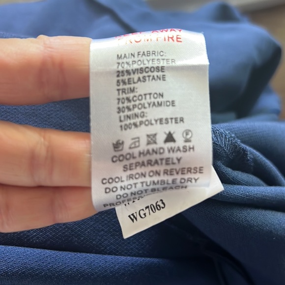 Nasty Gal Rare London All Eyes Plunging Blue Jumpsuit - Picture 5 of 5